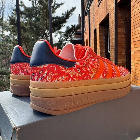 New Adidas Gazelle Bold Platform Sneakers Floral Paisley Red Print Gum Womens 7 - Picture 10 of 14